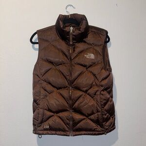 North Face 550 quilted puffer vest size small